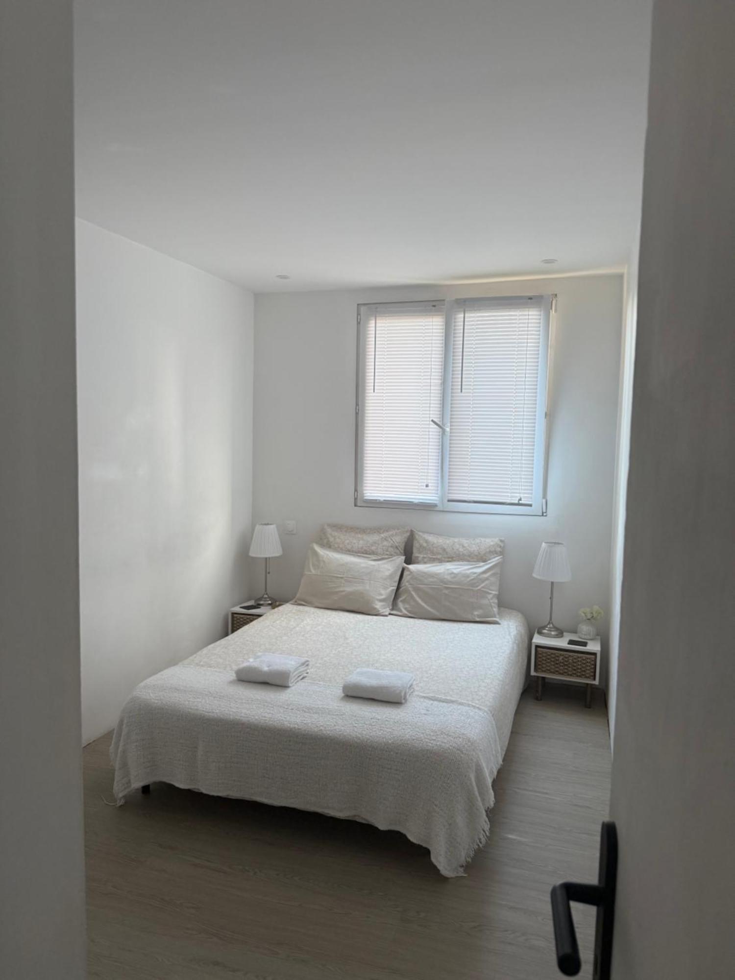 Location De Proche De Toute Commodites A 1 Minute Du Tramway Et A 9 Min De Centre Et Parking Gratuit Dans Privee Homestay Nice